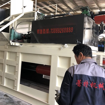 加壓廢紙打包（bāo）機